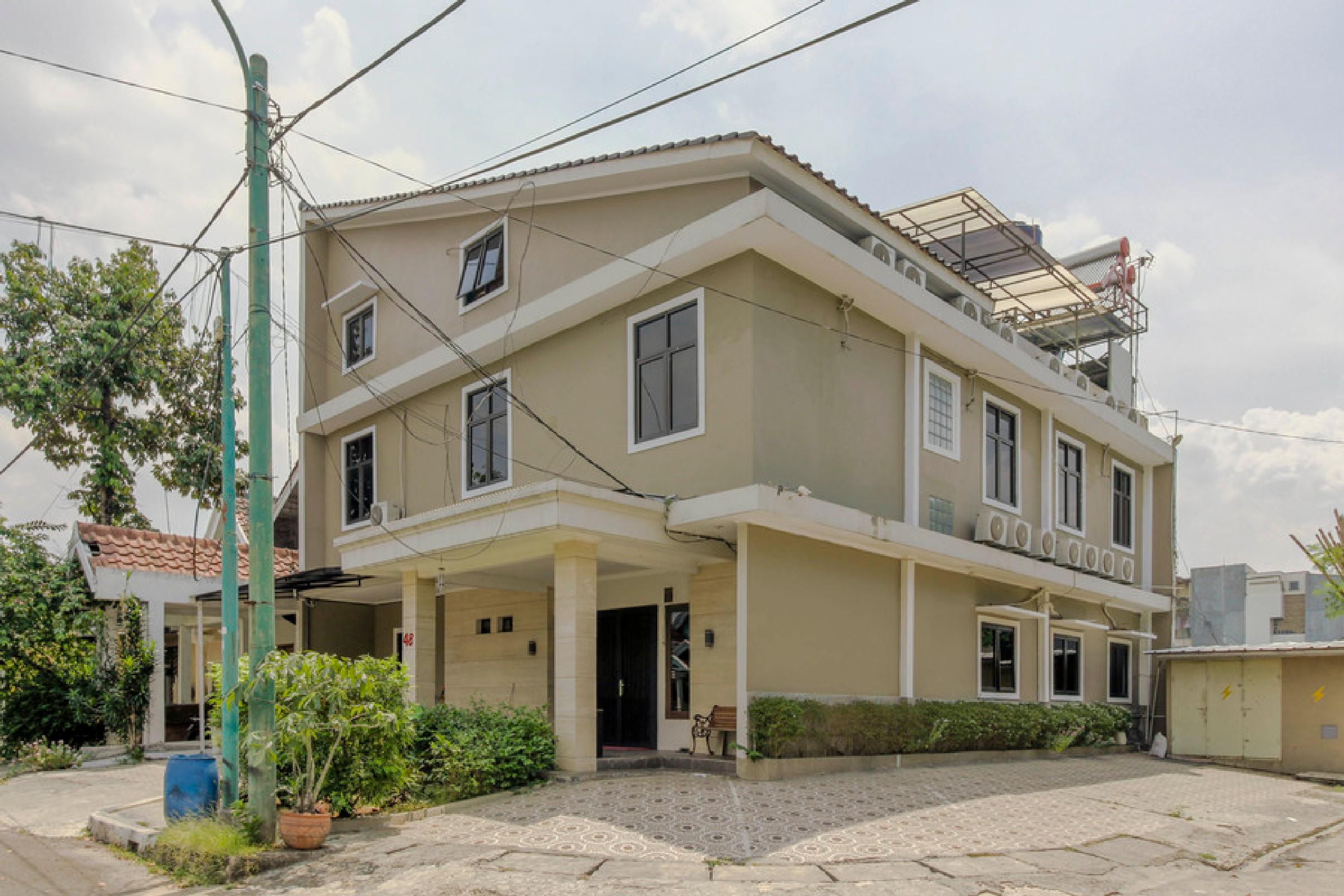 Reddoorz Plus Near Lippo Cikarang Mall Bekasi Exteriör bild