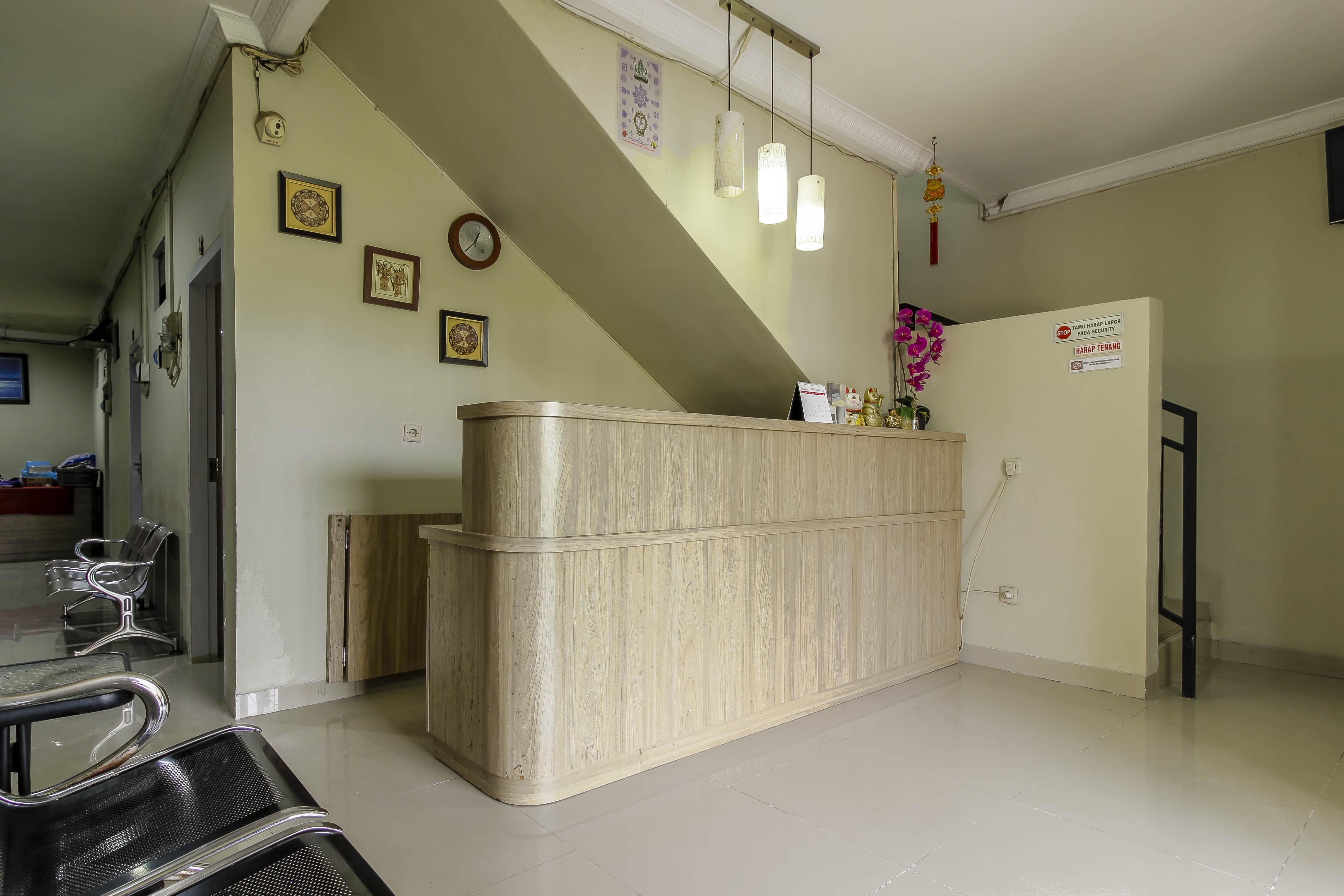 Reddoorz Plus Near Lippo Cikarang Mall Bekasi Exteriör bild